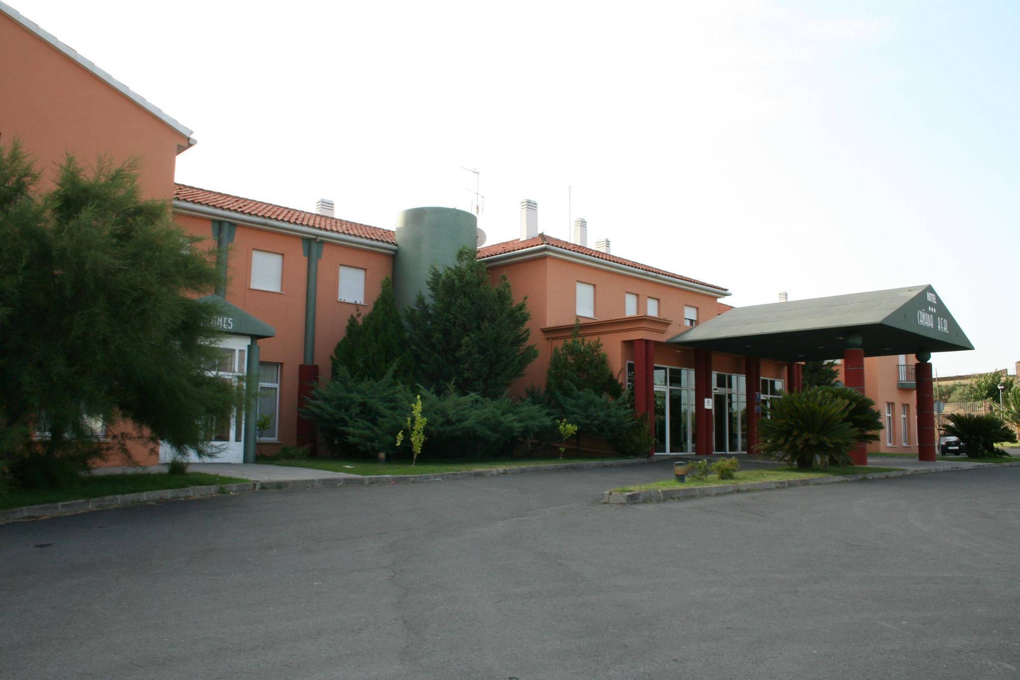 Hotel Puerta De Monfrague Malpartida De Plasencia Bagian luar foto